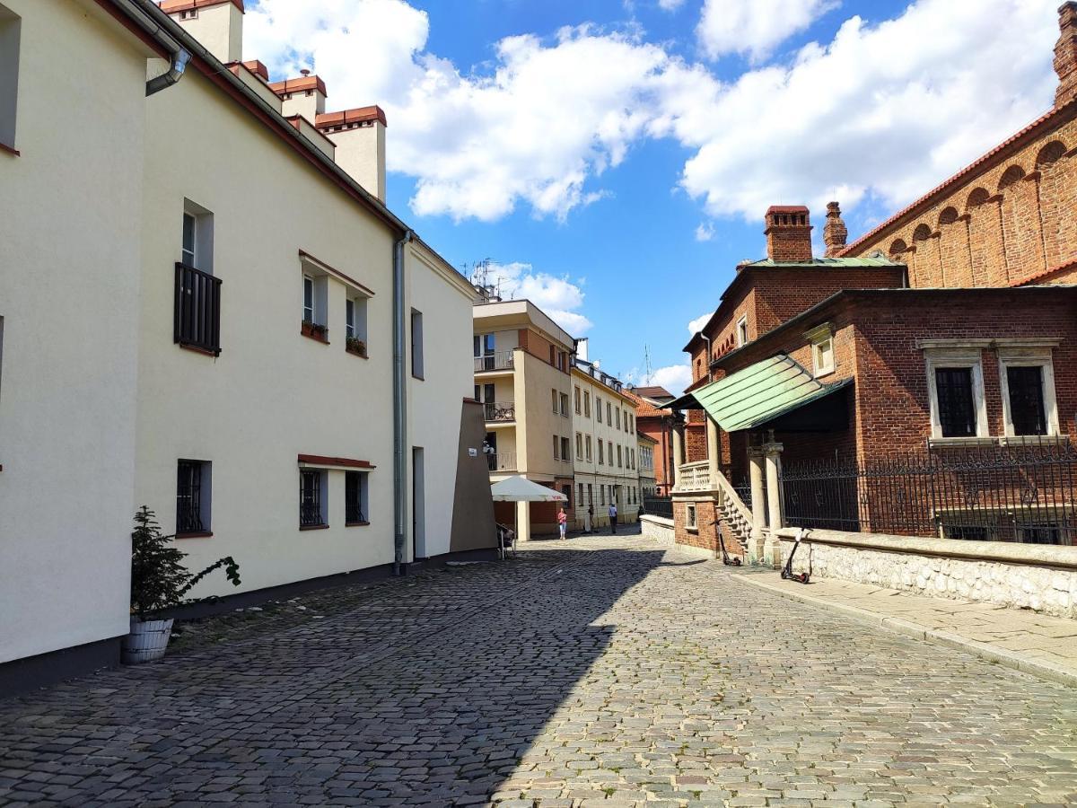 Krakow Jacuzzi Apartment Екстер'єр фото